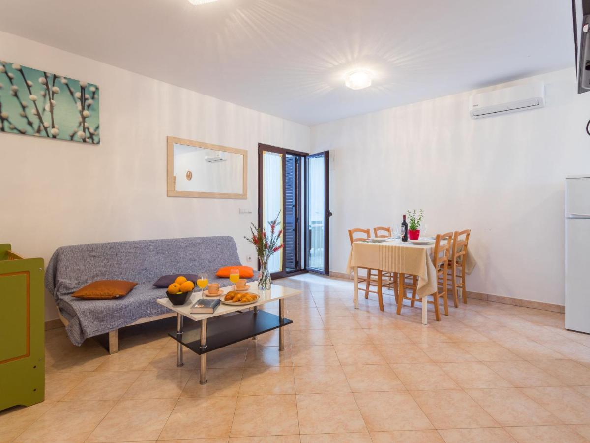 Apartment Tireli - Prc143 By Interhome Poreč Eksteriør billede
